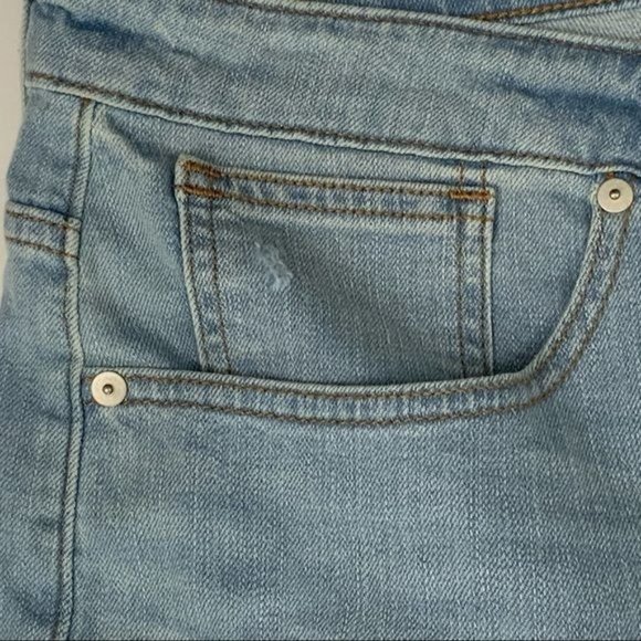 Madewell Womens denim shorts high rise Distressed 34 waist - Picture 6 of 16